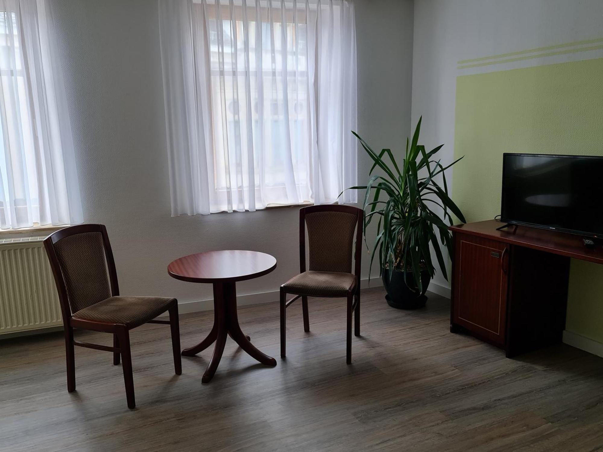 Hotel Goldener Loewe Zeulenroda-Triebes المظهر الخارجي الصورة