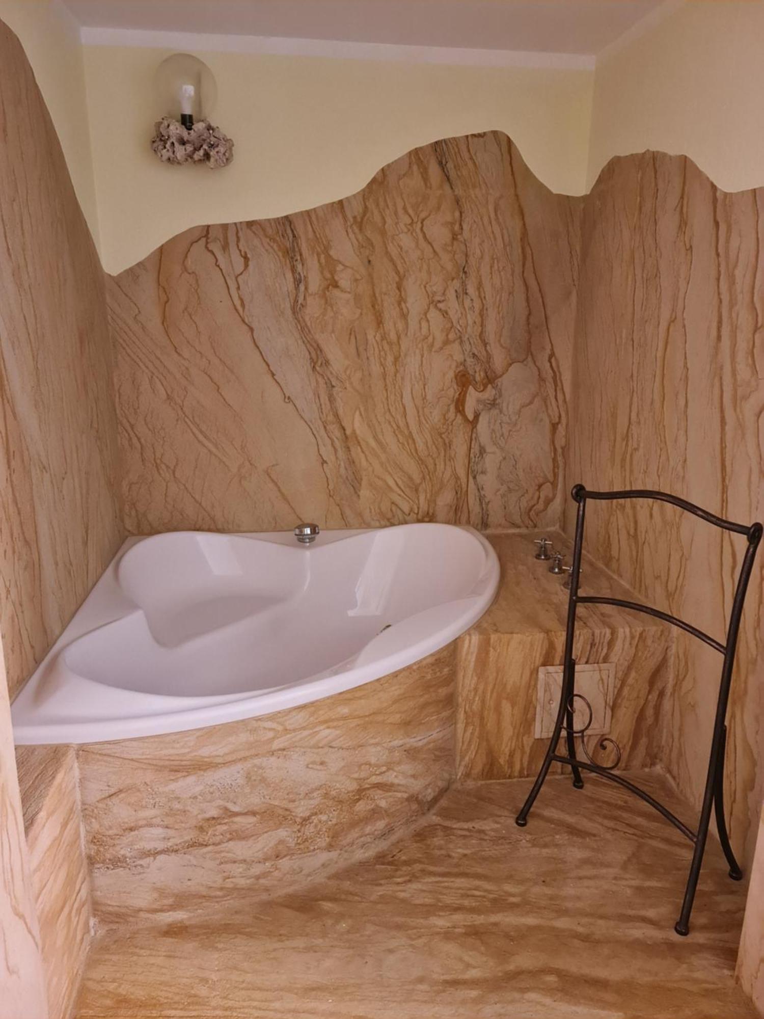 Hotel Goldener Loewe Zeulenroda-Triebes المظهر الخارجي الصورة
